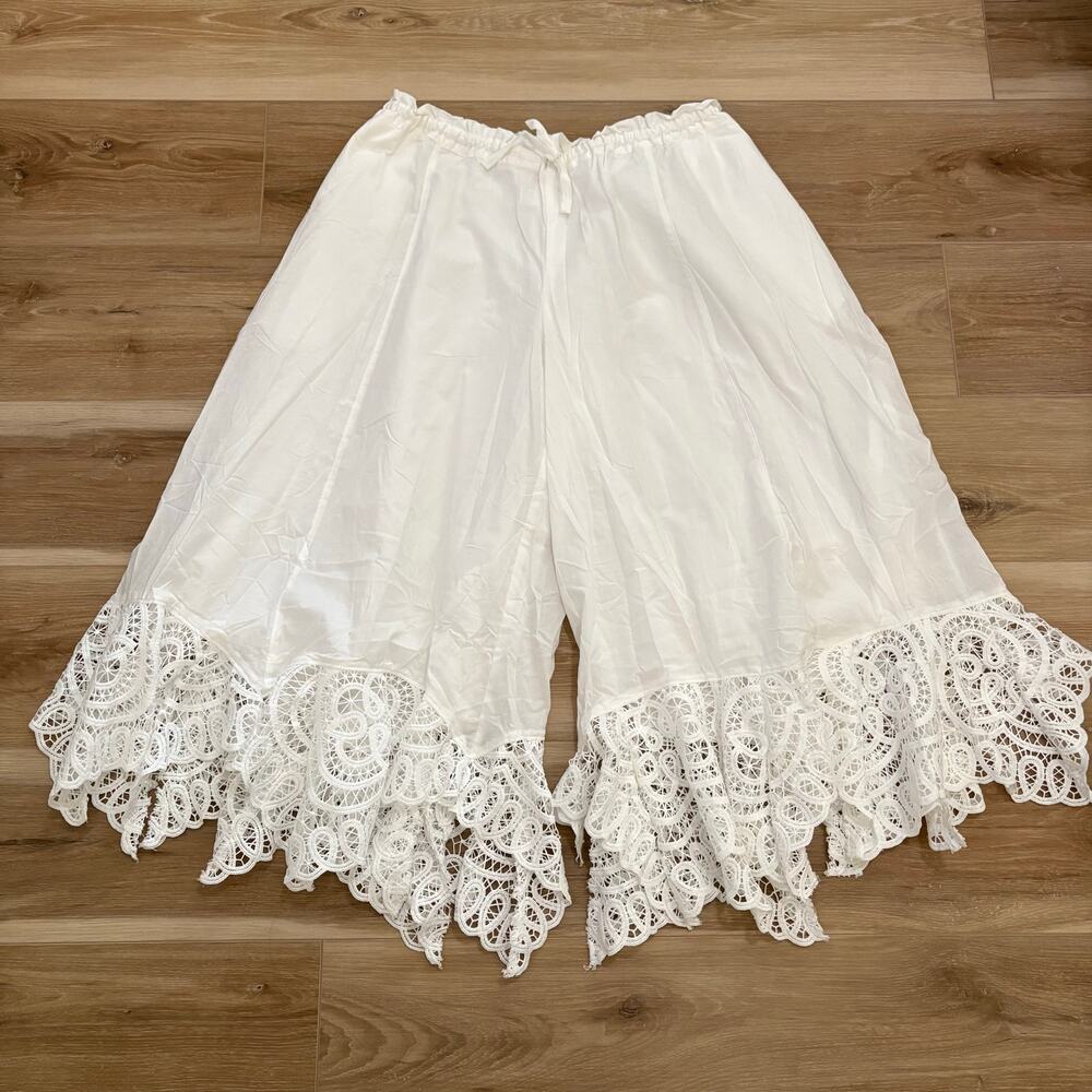 Kimchi Blue Pinky Promise Lace Trim Wide Leg Pants M